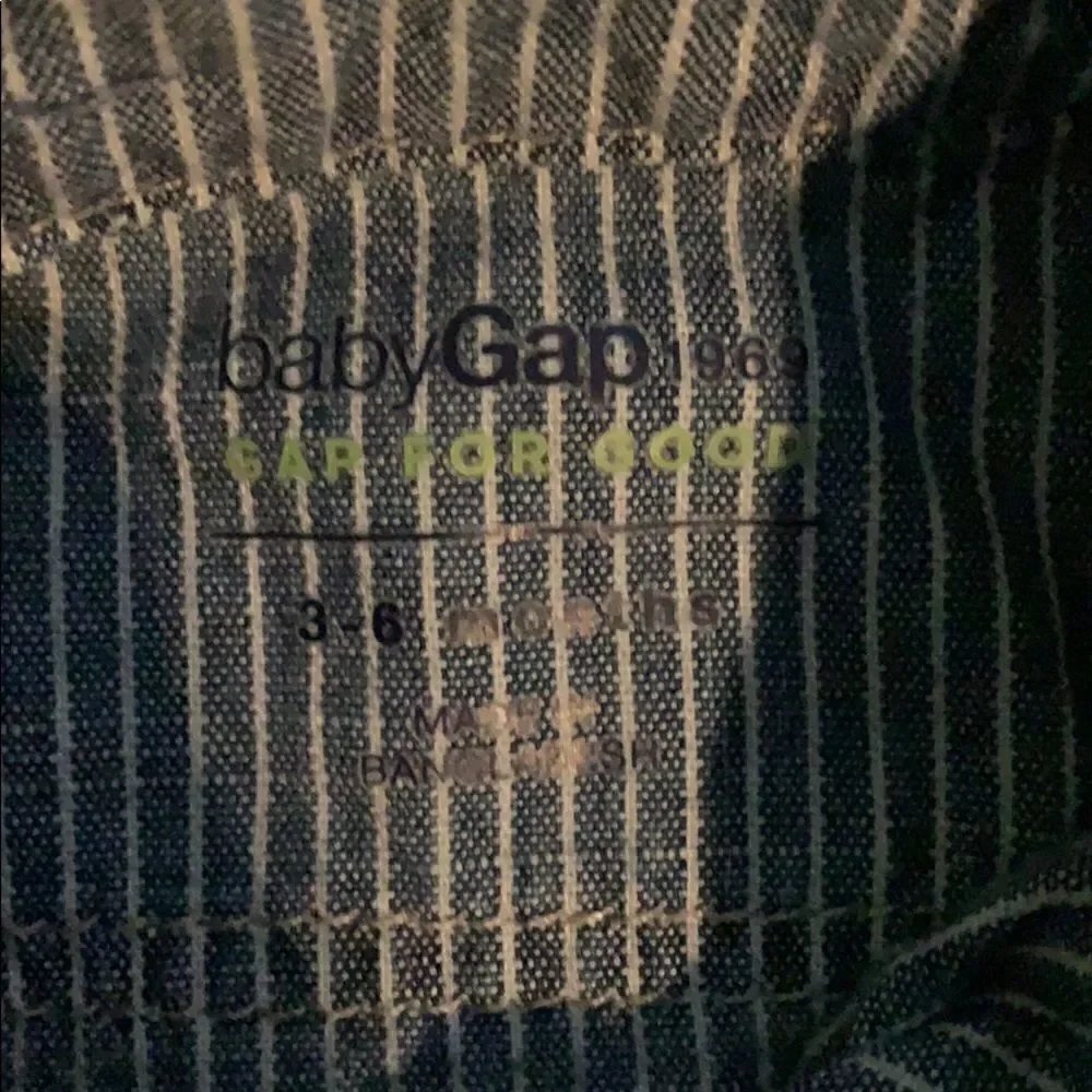 BabyGap    - Picture 2 of 4